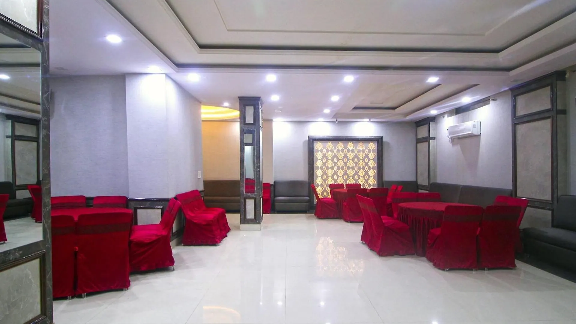 Hotel O Blessings Inn Delhi  3*, Delhi (National Capital Territory of India)